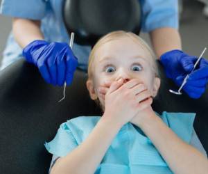 راه غلبه بر ترس از دندانپزشکی در کودکان