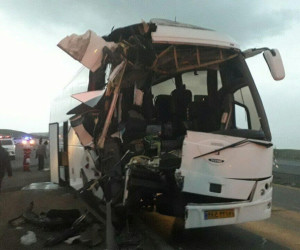 کشته و زخمی شدن ۱۹ نفر در تصادف بروجرد -اراک