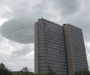 ظاهر شدن توده بزرگ و عجیب ابر در آسمان مسکو + فیلم