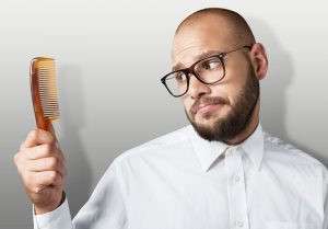 از علت تا ۱۷ راه و روش برای درمان ریزش مو در مردان