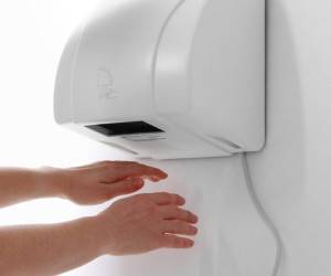 خطری پنهان در دست خشک کن های برقی