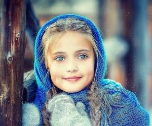 زیباترین دختربچه های جهان با چشمان رنگی + تصاویر