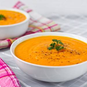 طرز تهیه “سوپ سیب و هویج” خوش مزه و سبک