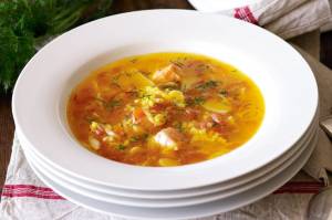 طرز تهیه “سوپ ماهی” زعفرانی