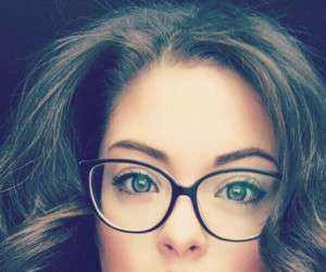 “مدل عینک طبی” ۲۰۱۸ زنانه برای صورت گرد و کشیده + تصاویر