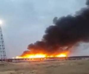 مهار کامل آتش سوزی واگن های فرسوده در اسلامشهر