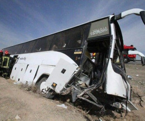 واژگونی اتوبوس مسافربری در کرمانشاه