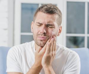 پشت پرده نگران کننده لق شدن دندان در بزرگسالی