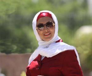 واکنش ژیلا صادقی به کشمکش آزاده نامداری و فرزاد حسنی