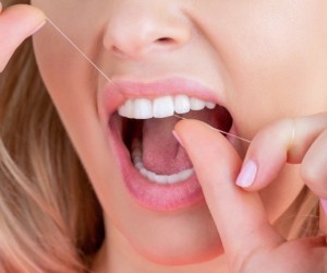 اشتباه اکثر ما در استفاده از نخ دندان