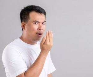 درمان های موثر برای “بوی بد دهان” در کودکان و بزرگسالان