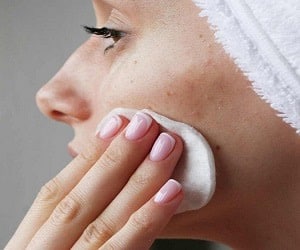 ۵ نکته مهم برای آرایش پوست جوش دار به روش صحیح